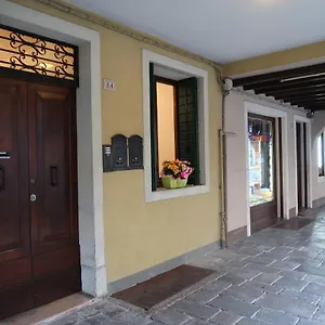 https://nido-tra-le-mura.hotelinveneto.com